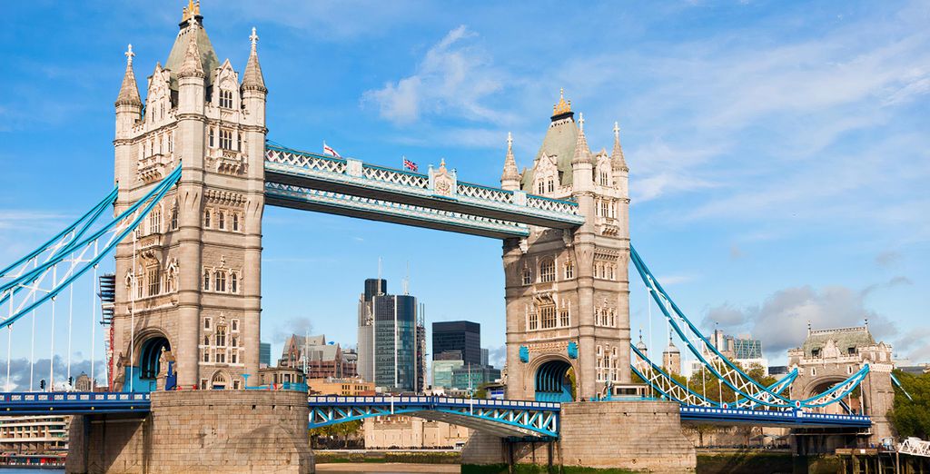 Qbic Hotel London City 4*