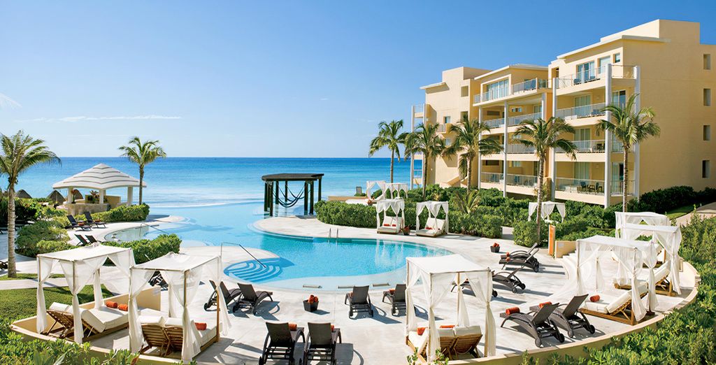Hotel Golden Parnassus