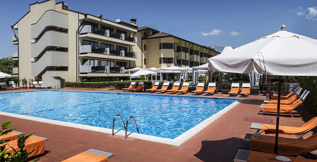 Hotel Una Forte Dei Marmi 4*