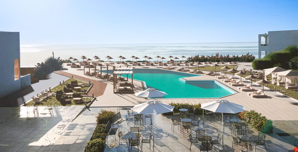 Lutania Beach Hotel 4*