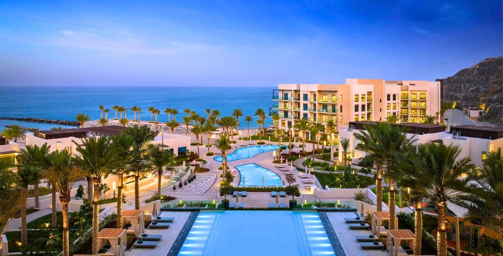 Address Beach Resort Fujairah 5*