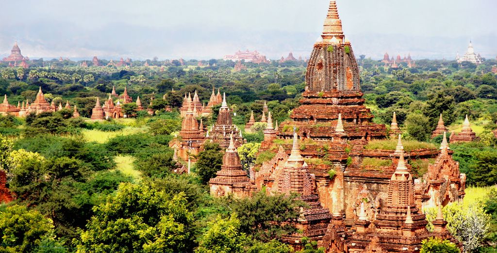 Entdecken Sie die Kultur Myanmars, indem Sie prächtige Tempel besuchen