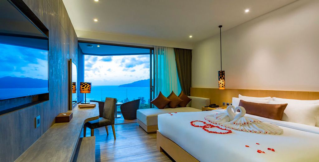 Crest Resort & Pool Villas 5*