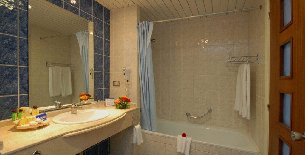 Combinado H10 Panorama 4* y Ocean Casa del Mar 5*