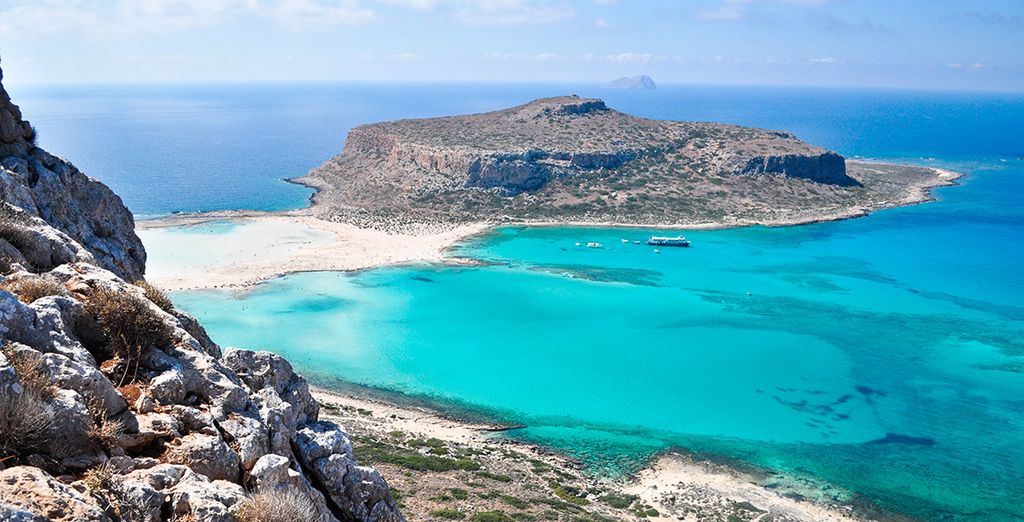 Minos Beach Art 5*