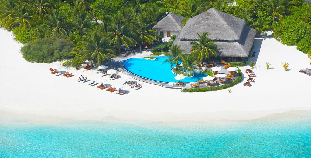 Combinado Divan Istanbul 5* y Filitheyo Island Resort 4*