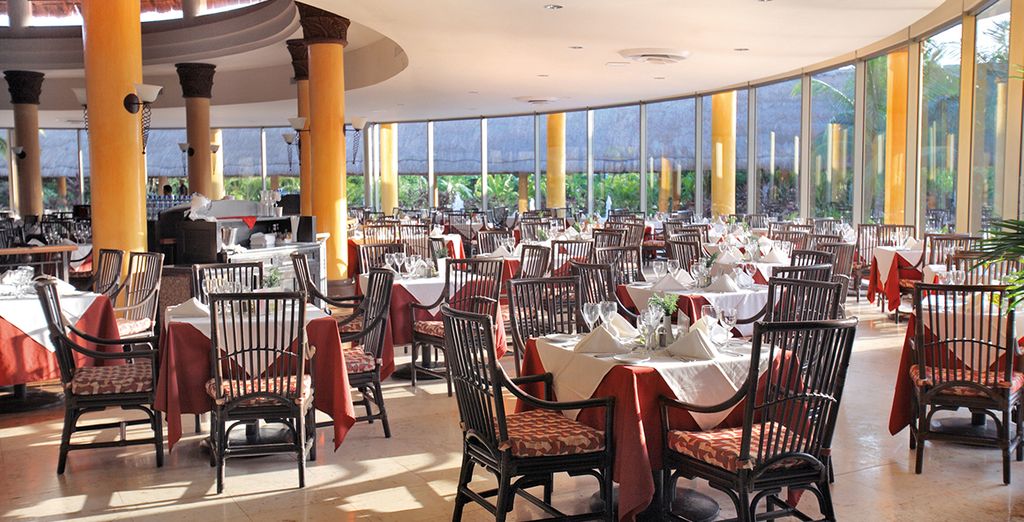 Autotour por Yucatán y extensión a Barceló Maya Colonial 5*