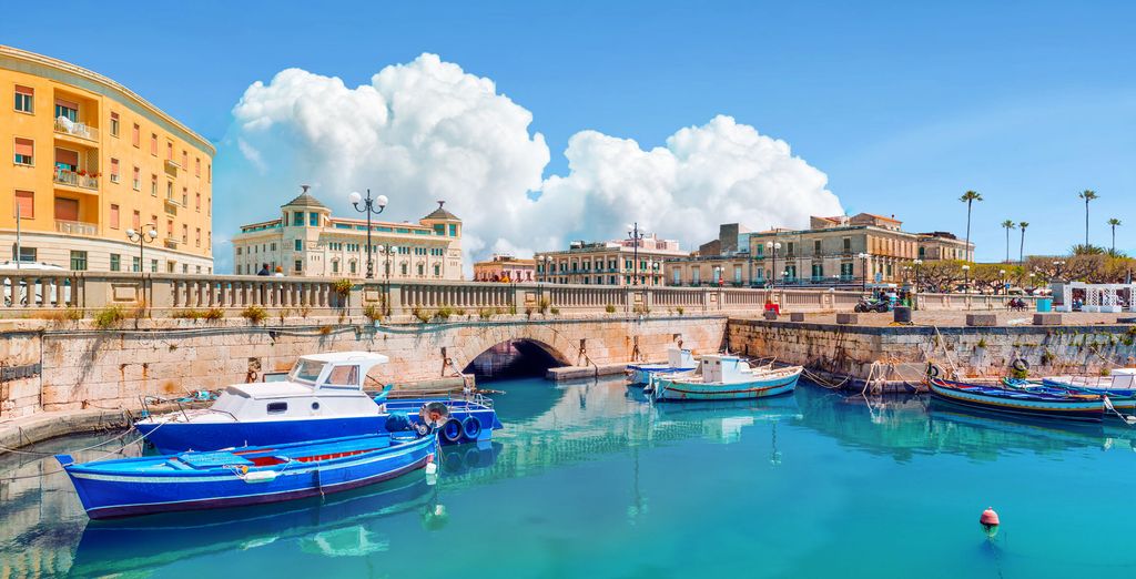 Lanterne Magiche Ortigia 4 étoiles, sur le port de l'île d'Ortygie à Syracuse