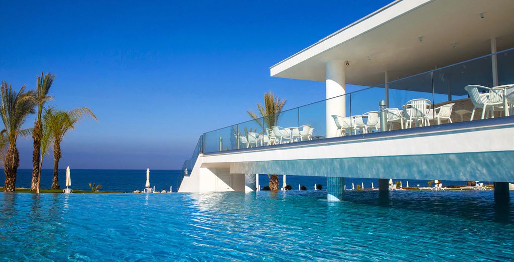 Hôtel King Evelthon Beach & Resort 5* - Chypre - Jusqu’à -70% | Voyage Privé