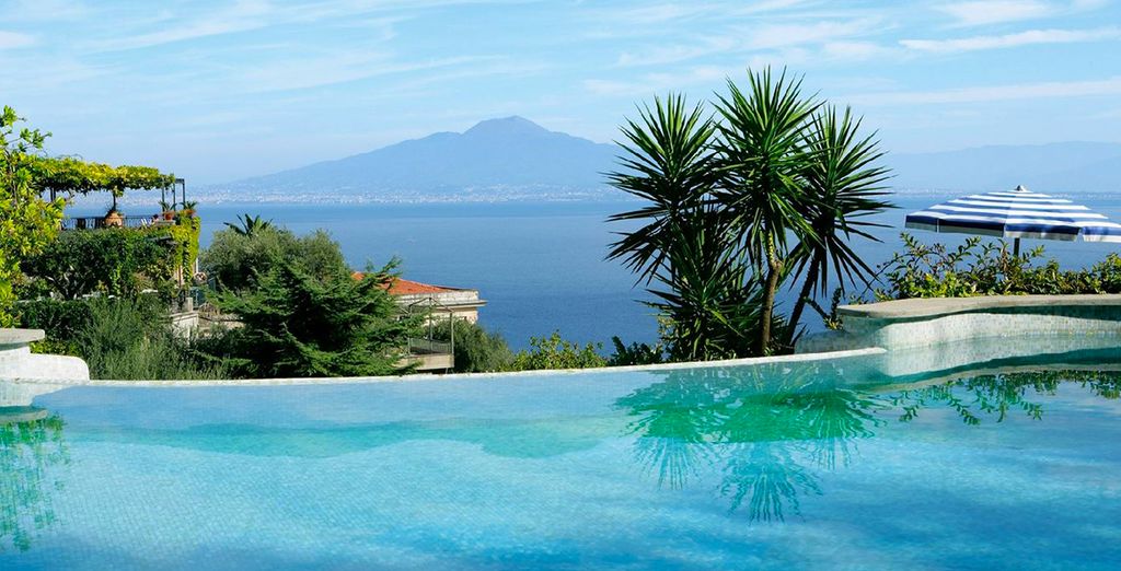 Grand Hotel Capodimonte 4*