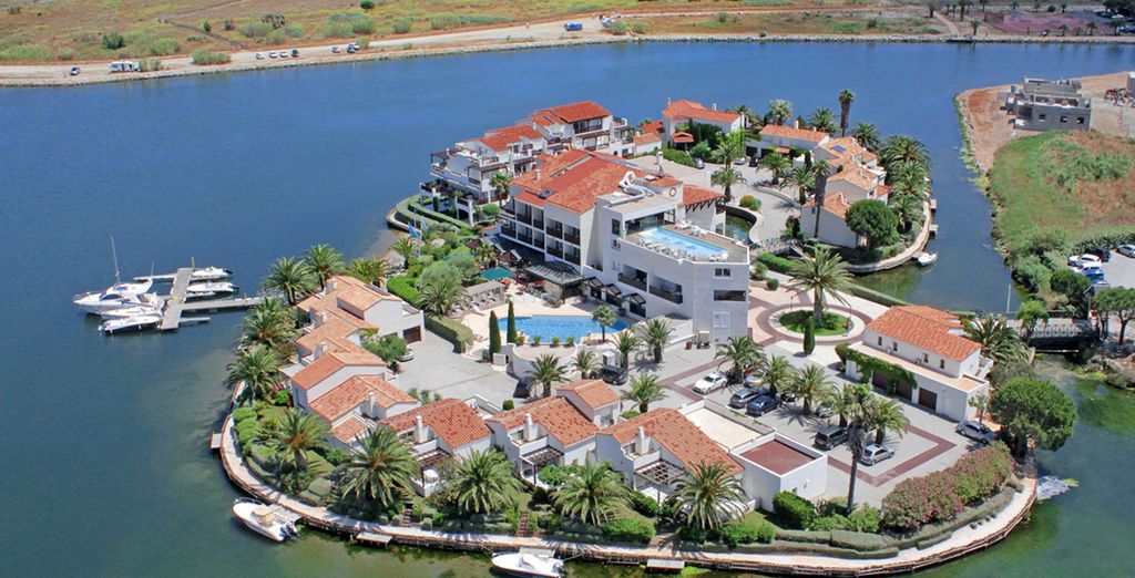 Hôtel L'Île de la Lagune 5 étoiles, à Saint-Cyprien près d'Alénya