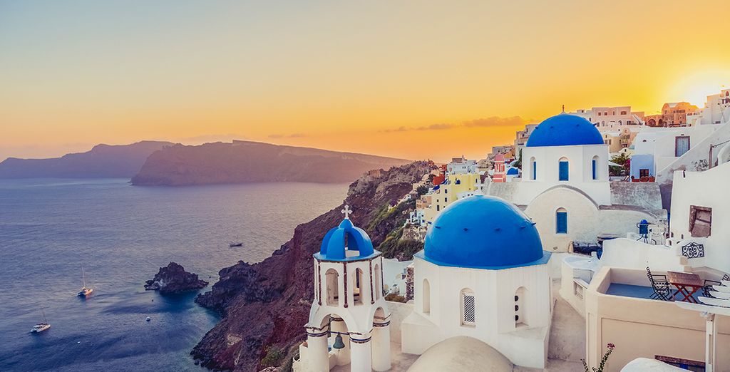 Photographie de l'île de Santorin en Grèce et ses magnifiques paysages