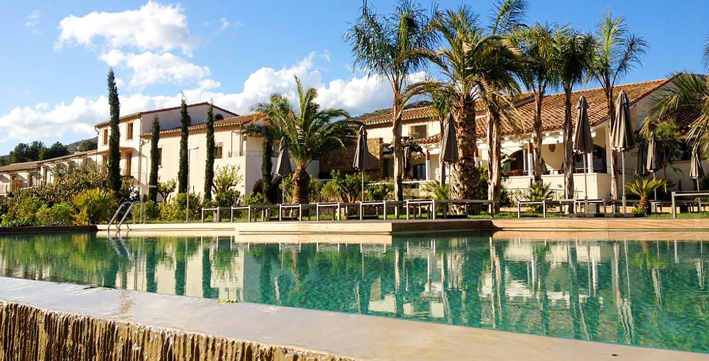 Hôtel Mas Lazulí 4*