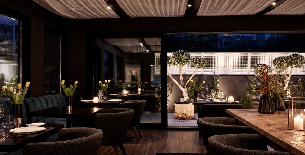 Azur Hotel 4*
