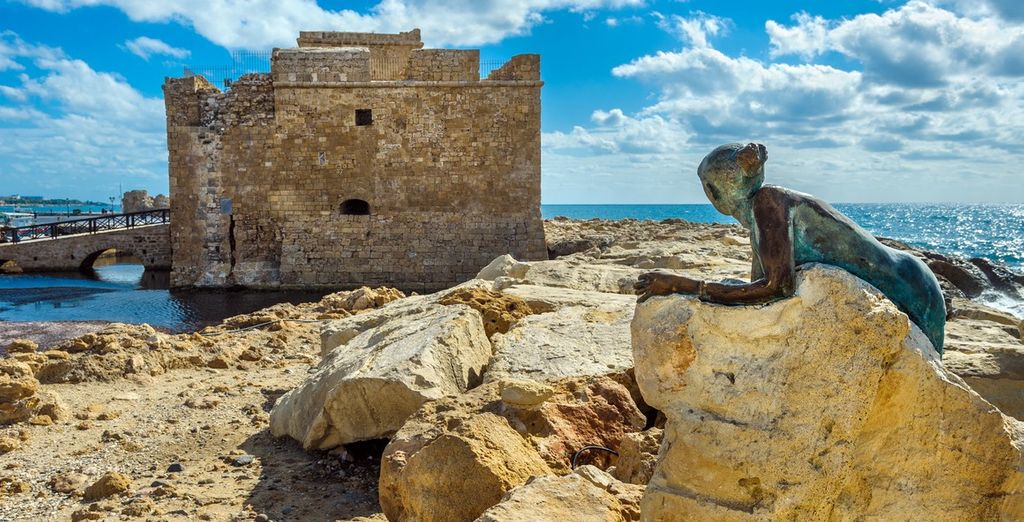Amphora Hotel & Suites