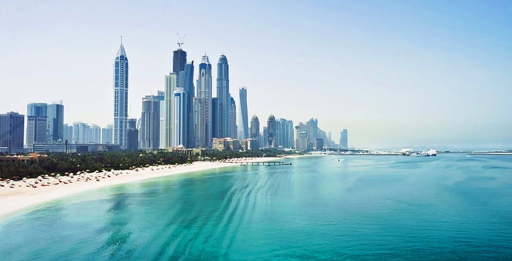 Soggiorno ad Abu Dhabi in 4* e Crociera nel Mar Arabico e in India a bordo di Celebrity Constellation