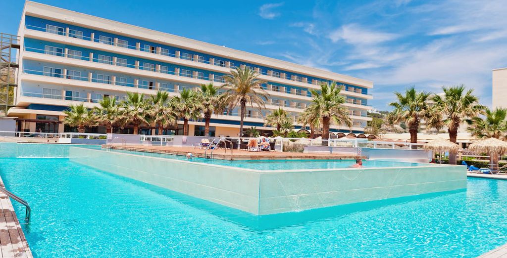 Nicolaus Club Blue Sea Beach Resort 4*S