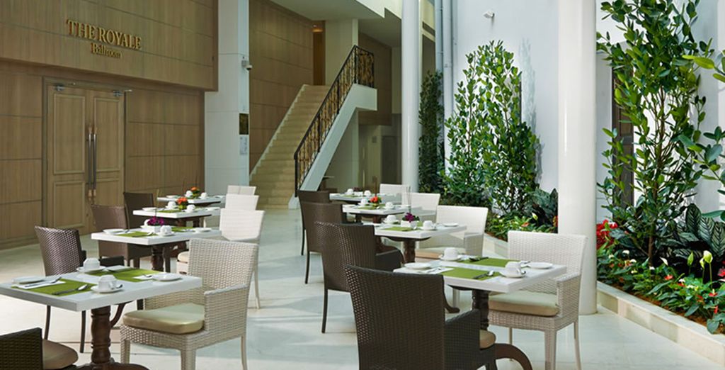 Oasia Suites Kuala Lumpur 4* + Royale Chulan Penang 4* + Berjaya Langkawi 4*