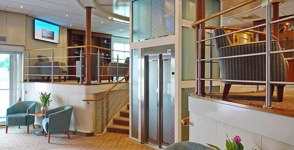 Bateau-Hotel MS Carmen 4*