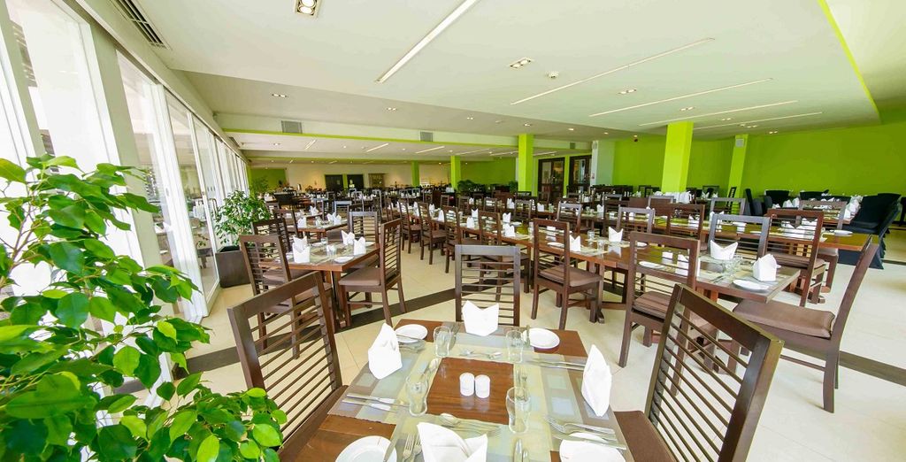 Tour privato in Sri Lanka con possibile soggiorno a Dubai