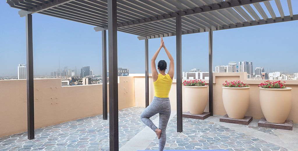 Hyatt Place Dubai/Wasl District 4* + Andaz Capital Gate 5*