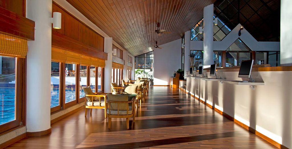 Royal Orchid Sheraton 5* + Le Meridien Phuket 5*
