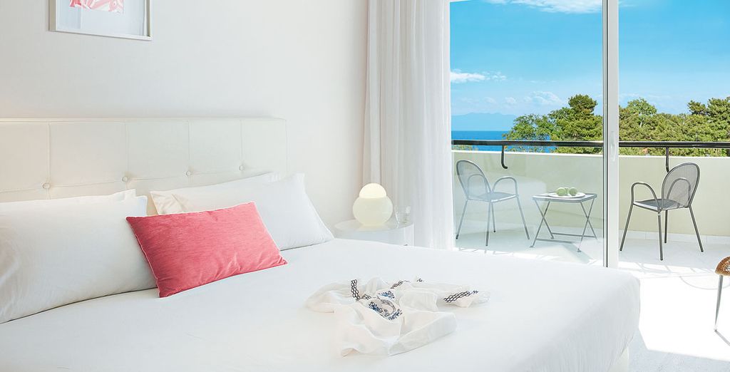 Grecotel Pella Beach 4*