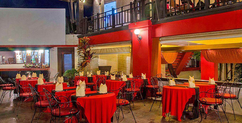 Avani Atrium 4* & Kirikayan Boutique Resort 4* 