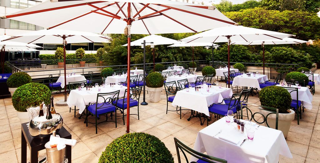 Hotel Mövenpick Paris Neuilly 4*
