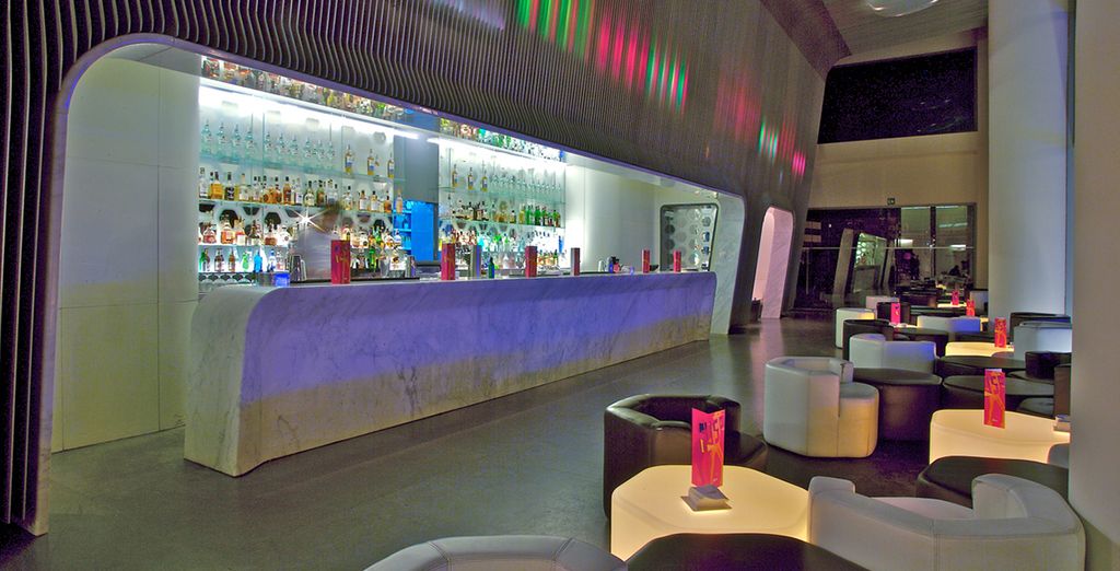 Hotel Silken Puerta América 5*