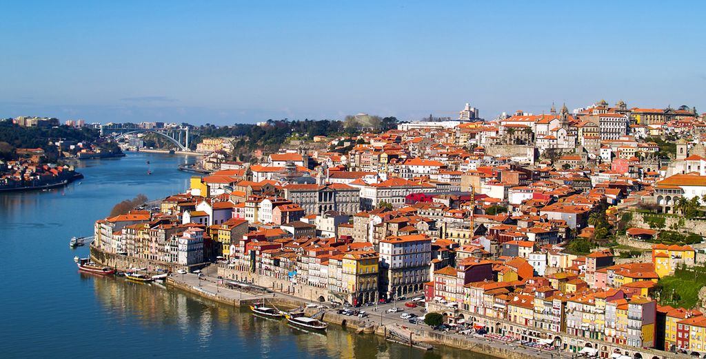 Holiday Inn Porto Gaia 4*