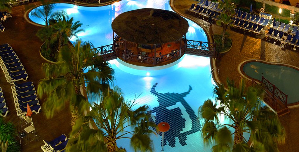 Golden Taurus Park Resort 4*