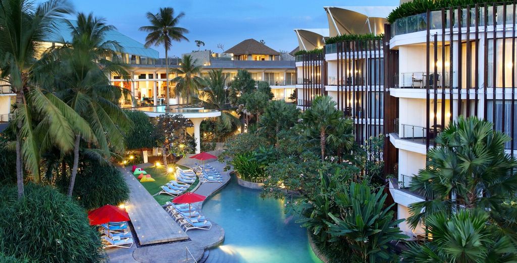 The Mansion Baliwood 5* + Mahagiri Resort Nusa Lembongan 4* + Le Méridien Bali Jimbaran 5* con possibile soggiorno a Singapore