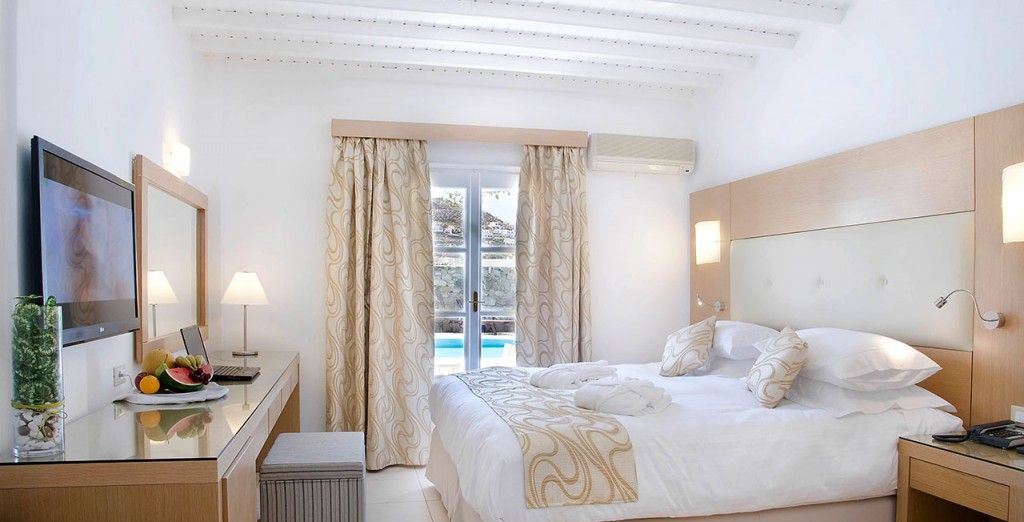 Dionysos Boutique Hotel 4*