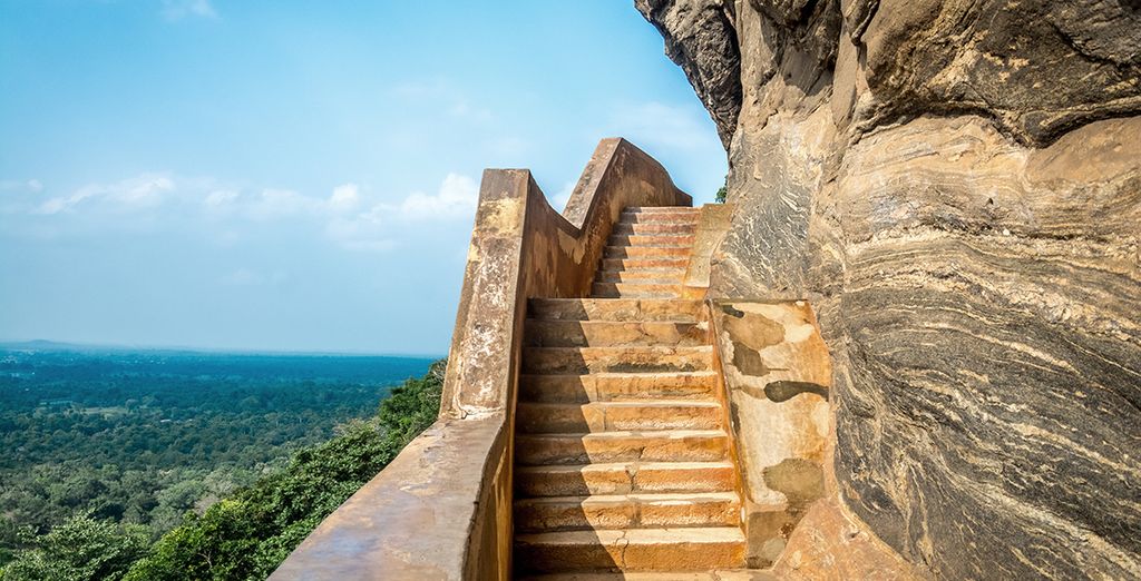Tour di 7 notti in Sri Lanka e estensione mare a Waskaduwa