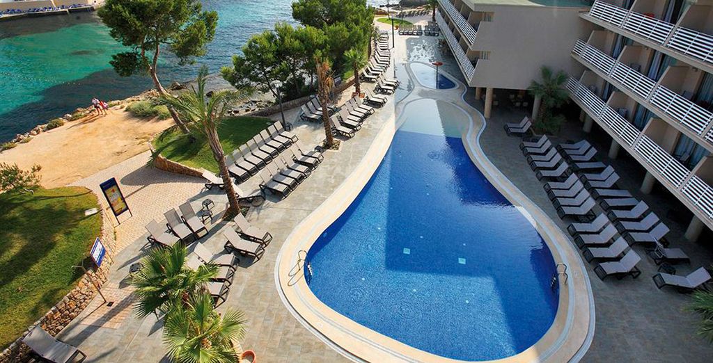 Occidental Cala Viñas 4*