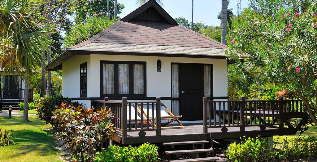 Mai House Patong Hill 5* & Holiday Inn Phi Phi Island 4* & The Waters  Khao Lak 4*