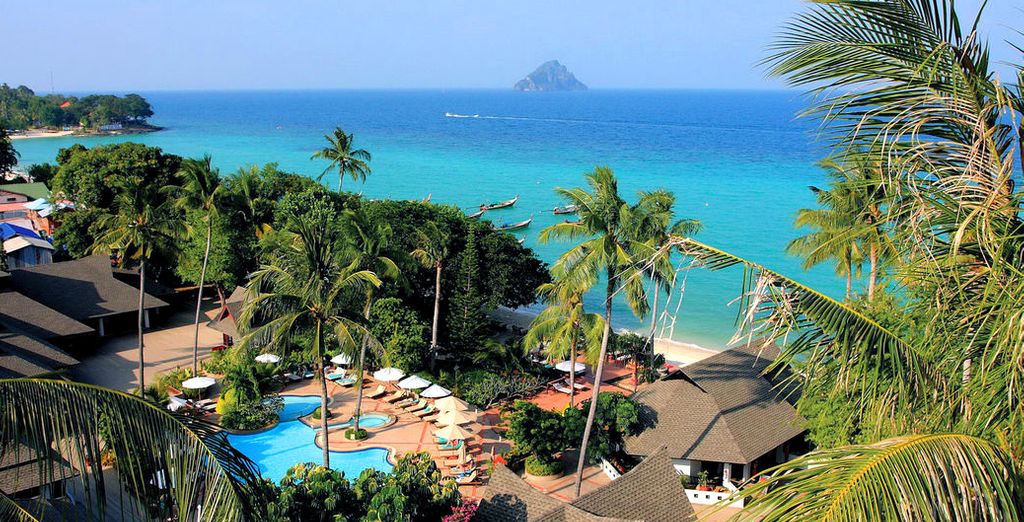 Mai House Patong Hill 5* & Holiday Inn Phi Phi Island 4* & The Waters  Khao Lak 4*