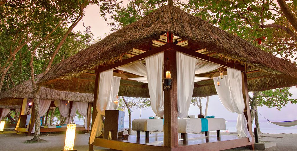 Crowne Plaza Festival City 5* + Diamond Hotel Philippines 5* & South Palms Resort 4*