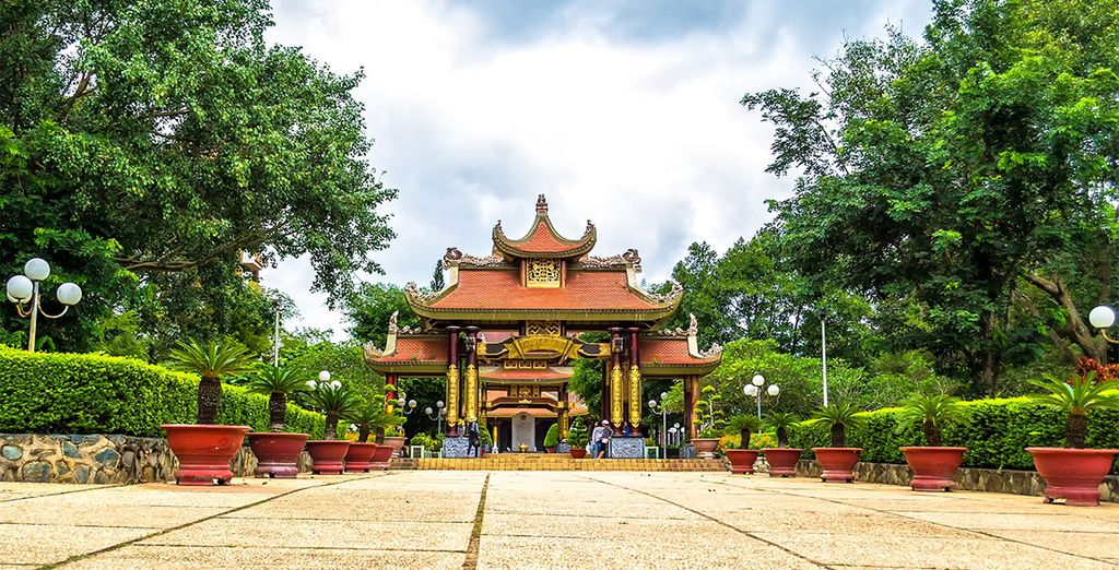 Tour privato del Vietnam + estensione mare a Mui Ne