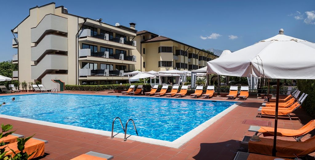 UNAWAY Forte dei Marmi 4*