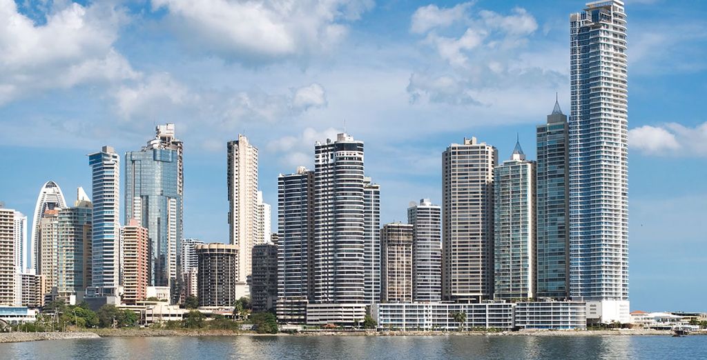 Crowne Plaza Panama City 4* + Perla Real Inn 4*