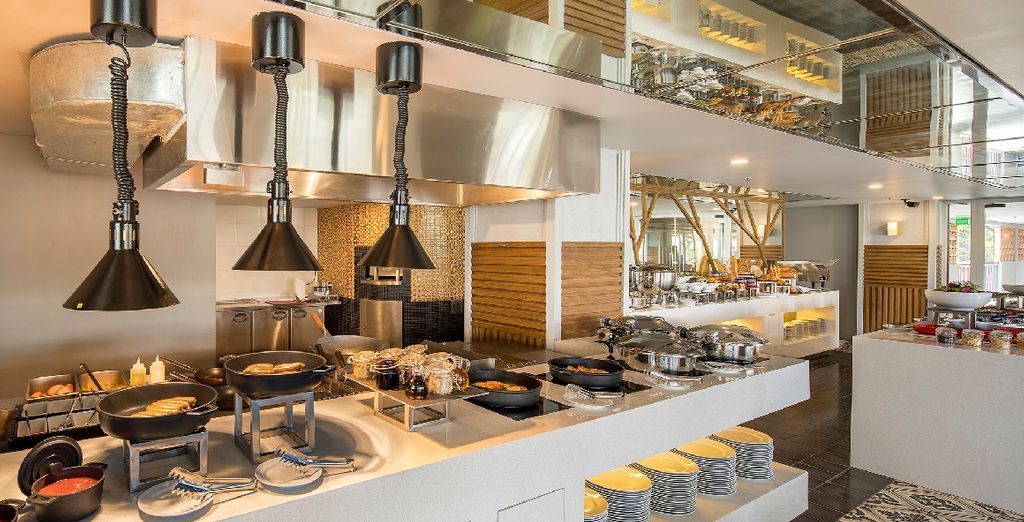 Best Western Premier Agung Resort Ubud 4* +  Wyndham Tamansari Jivva Resort Bali  5* + Eastin Ashta Resort Canggu 4*