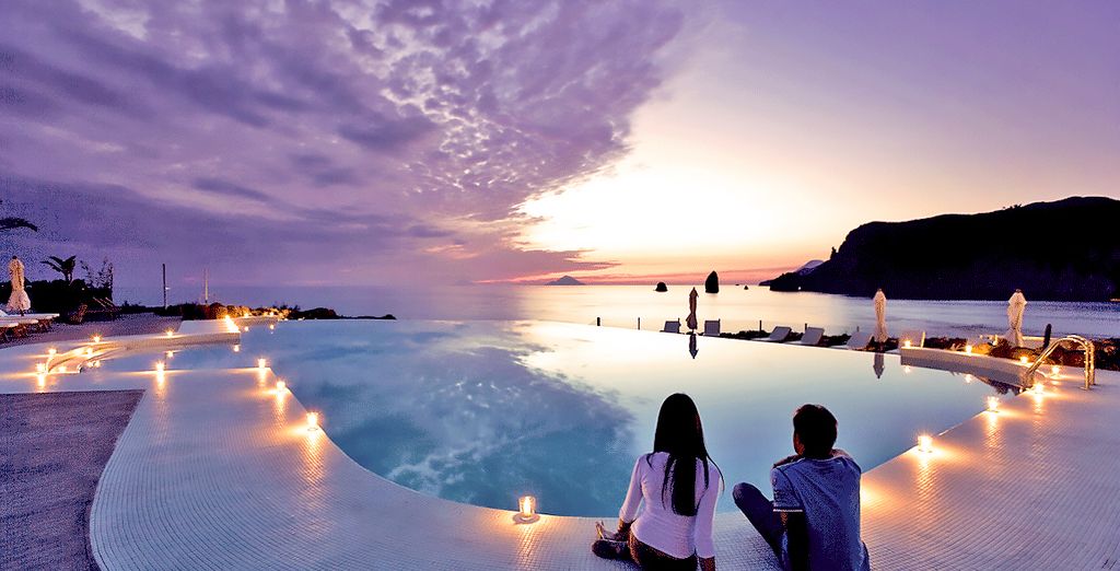 Therasia Resort Sea & Spa 5*