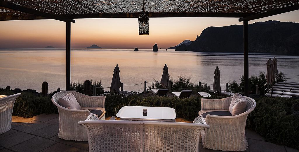 Therasia Resort Sea & Spa 5*