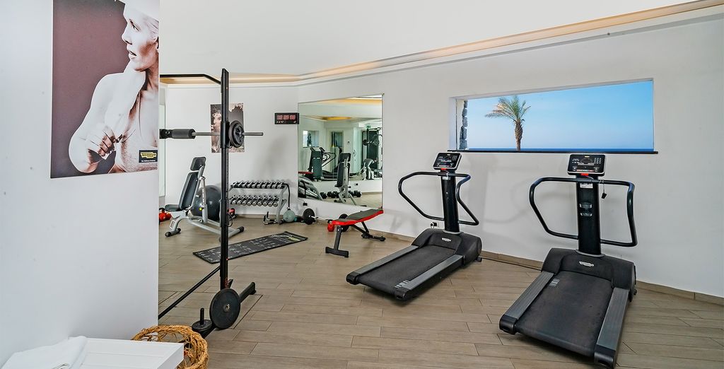 Therasia Resort Sea & Spa 5*
