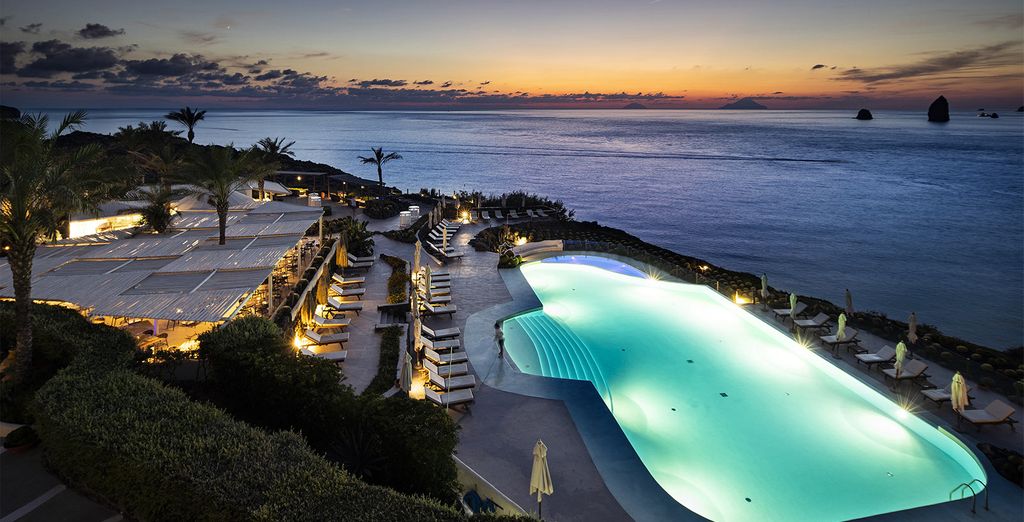 Therasia Resort Sea & Spa 5*
