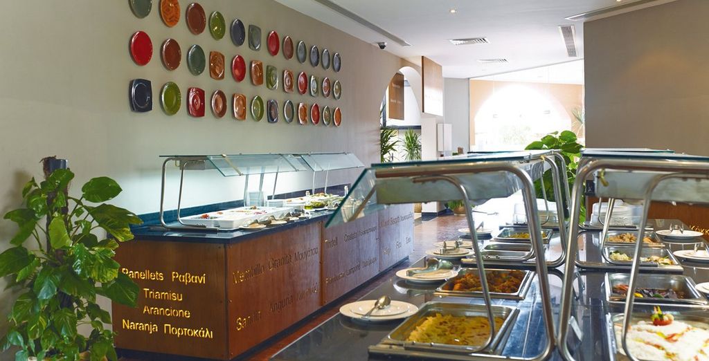 Ciao Club Coral Sea Holiday Resort 5*
