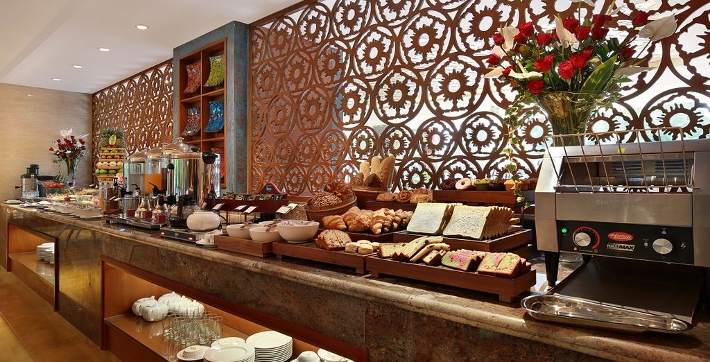 Ubud Wana Resort 4* + Artotel Sanur 4* + Anja Jimbaran 4*