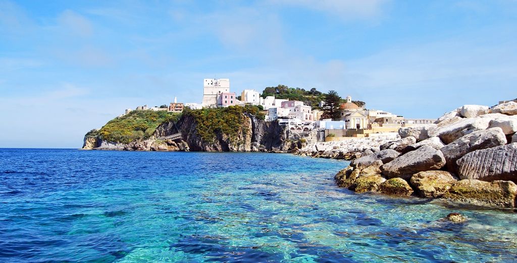 Hotel a 4* ad Ischia con escursioni a Ponza, Capri e Procida